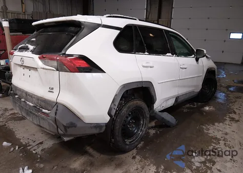 2021 Toyota Rav4 Le z USA, uszkodzony, nr VIN 2T3G1RFV8MC166384